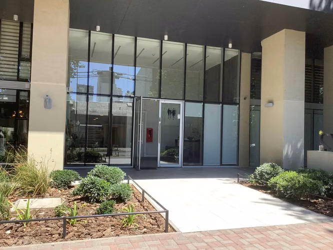 Se Vende Departamento en Edificio Smart Tower, Barros Arana