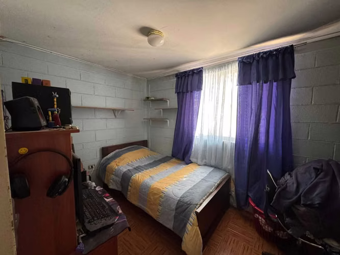 Casa esquina en Venta en el Palomar (137177)