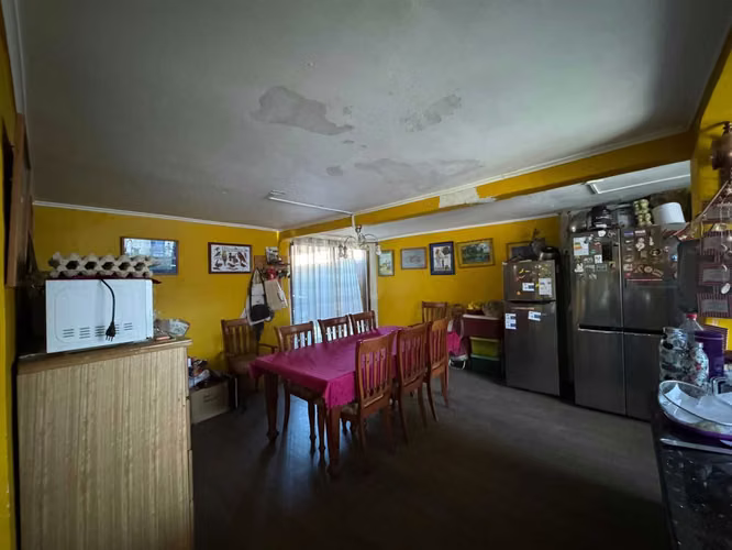Casa esquina en Venta en el Palomar (137177)