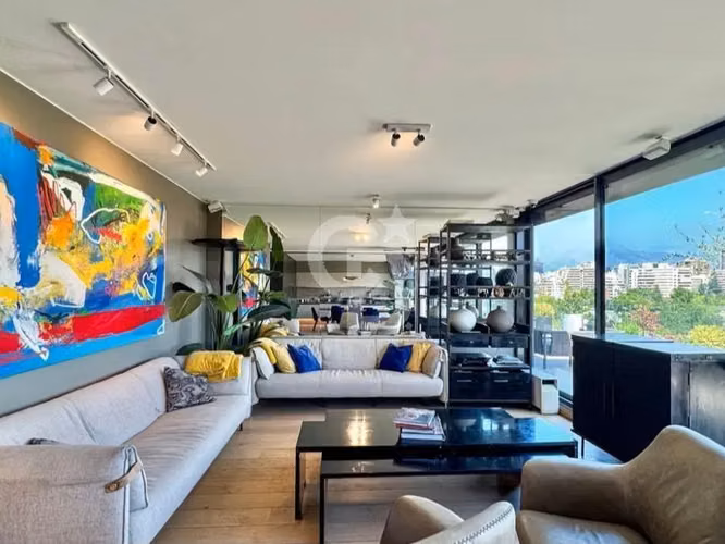 Lujoso Penthouse Duplex vitacura. CBG