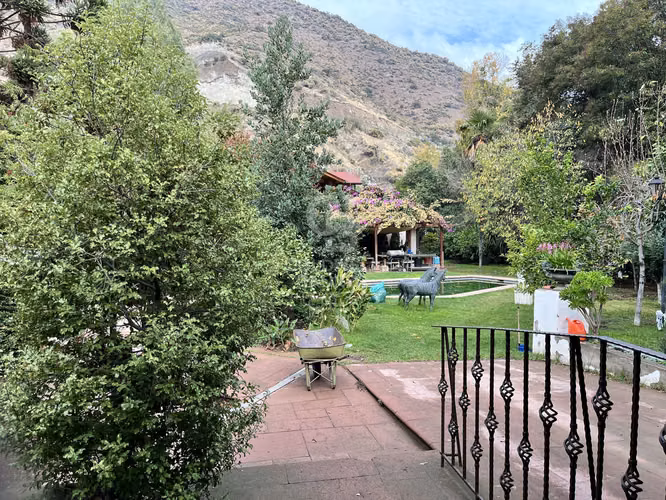 Parcela con casa en entorno Natural, sector El Arrayán