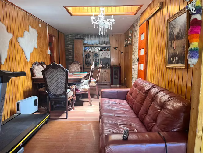 Amplio Local Comercial con Bodega y casa  (137364)