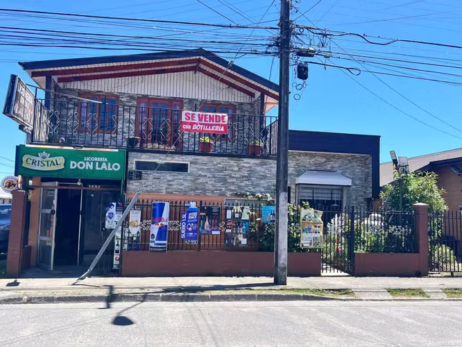 Amplio Local Comercial con Bodega y casa  (137364)