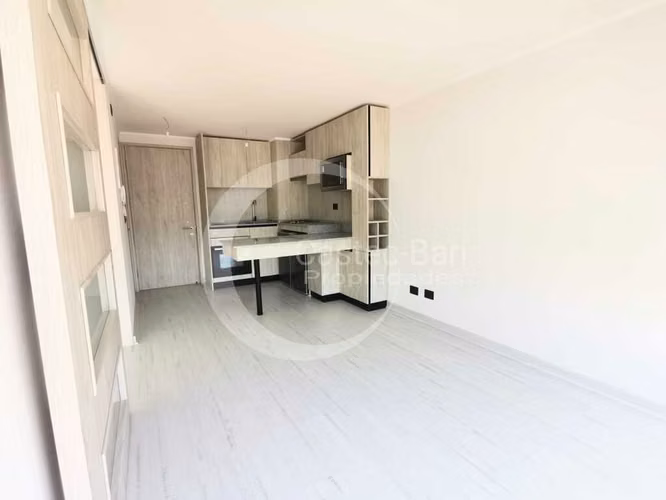 DEPARTAMENTO CON ESTACIONAMIENT CERCANO A MET (137457)