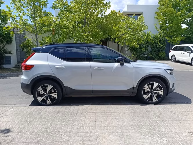 VOLVO XC40 2022