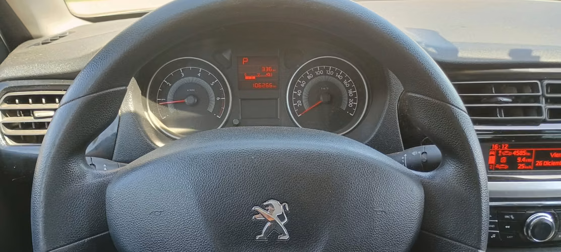 PEUGEOT 301 ACTIVE VT1 1.6