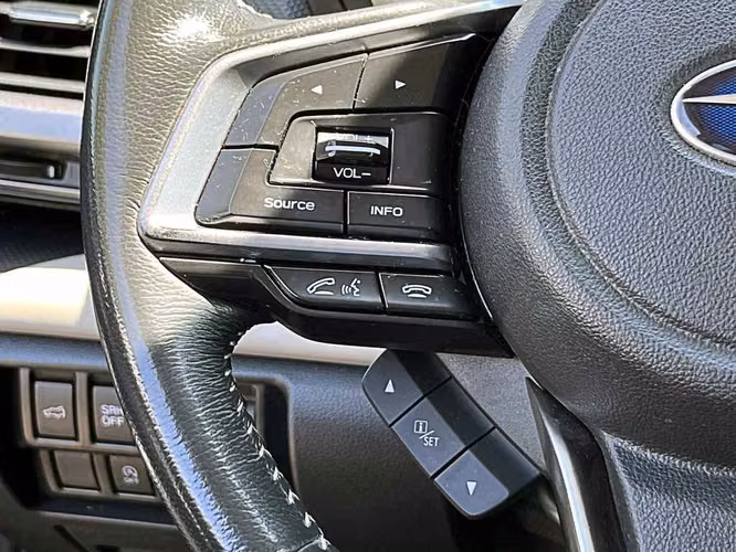 SUBARU FORESTER 2023