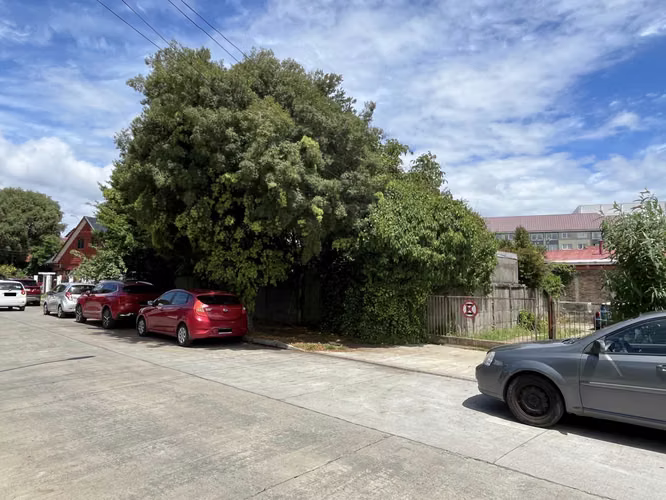 Se vende Terreno en calle Janequeo