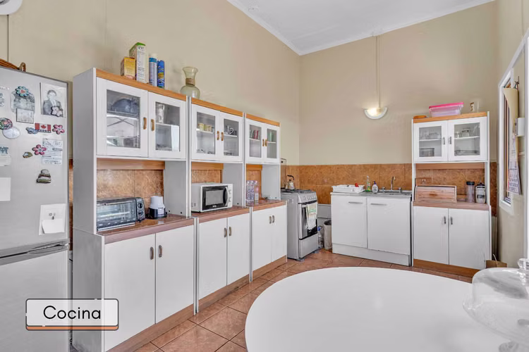 Oportunidad, casa remodelada en Baquedano (138300)
