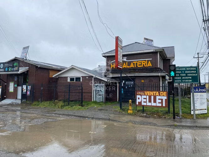 Oportunidad  comercial | En Esquina. Parque Industrial