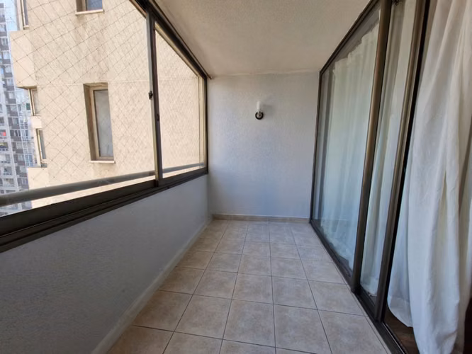 Grace Kelm Vende Depto IMPECABLE de 42 m2/ 1 dorm en suite C/bod en Santiago