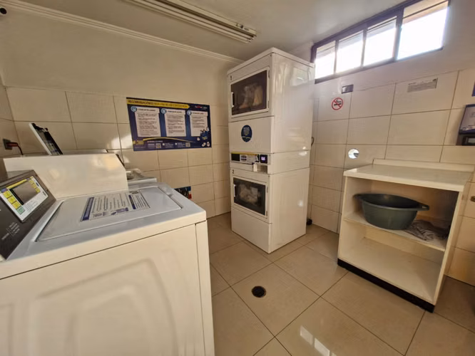 Grace Kelm Vende Depto IMPECABLE de 42 m2/ 1 dorm en suite C/bod en Santiago