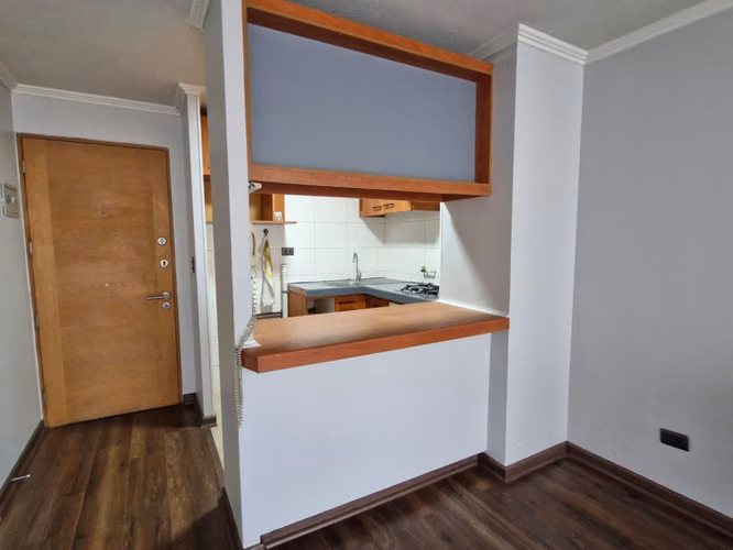 Grace Kelm Vende Depto IMPECABLE de 42 m2/ 1 dorm en suite C/bod en Santiago