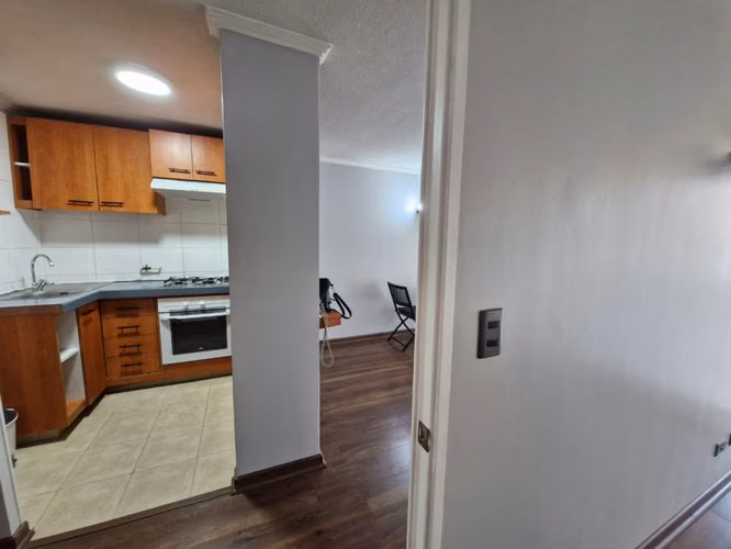 Grace Kelm Vende Depto IMPECABLE de 42 m2/ 1 dorm en suite C/bod en Santiago
