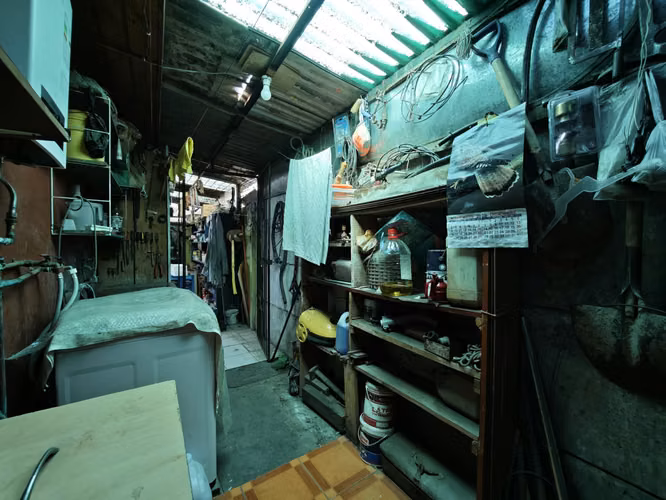 Se vende casa esquina con gran terreno en Villa El Abrazo