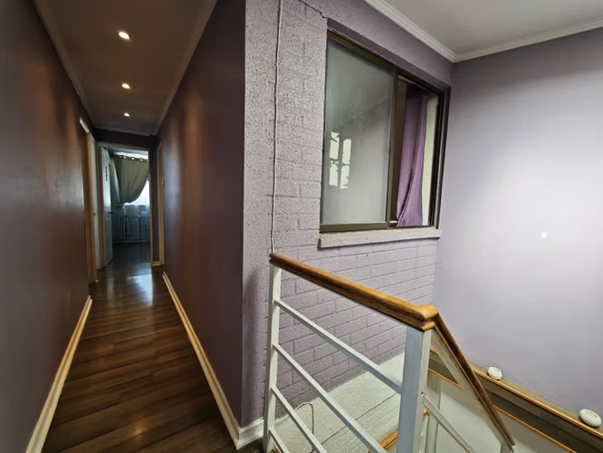 Se vende casa ampliada en Av. Cuatro Poniente, Maipú