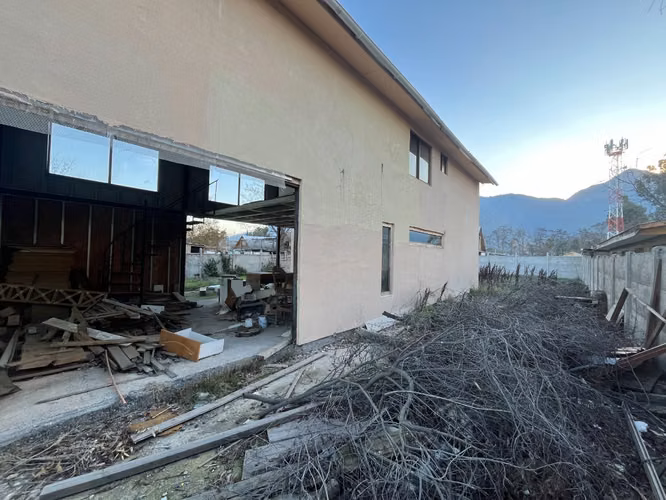 En Venta Gran Terreno Con Casa En Proceso De Construcción