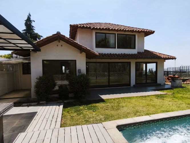 CASA REMODELADA QUINCHO Y PISCINA (5D-4B) - EL BUEN CAMINO, PEÑALOLÉN - Imagen 29