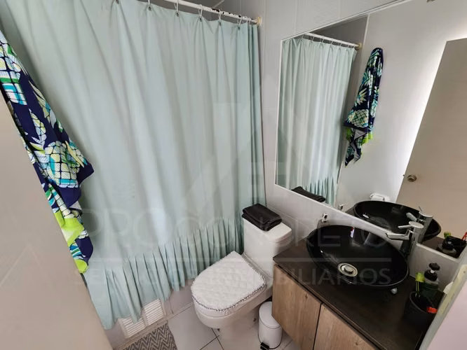 Casa En Venta En El Manzano Tiltil, 3d+3b Y 2e, Condominio Seguro