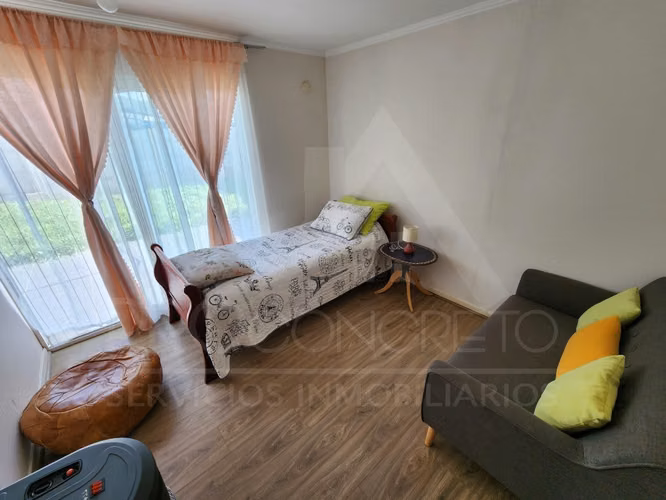 Casa En Venta En El Manzano Tiltil, 3d+3b Y 2e, Condominio Seguro