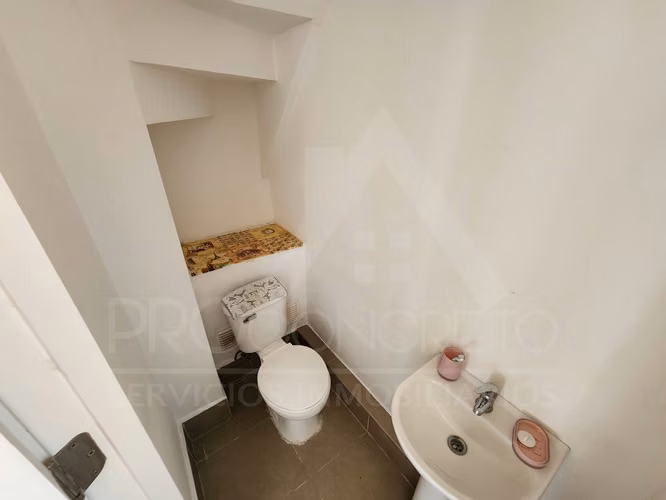 Casa En Venta En El Manzano Tiltil, 3d+3b Y 2e, Condominio Seguro