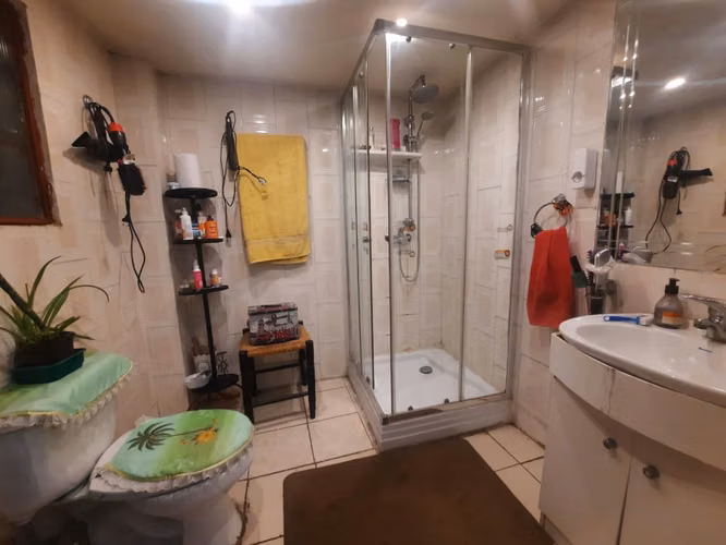 Grace Kelm vende casa REGULARIZADA/ 3 dorm/ 2 baños/ cocina indep/comedor/est  2 autos, en Renca