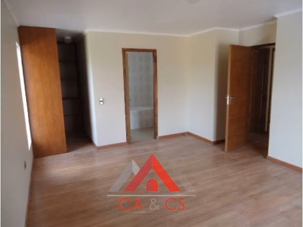ESTUPENDA CASA DE 4 DORMITORIOS EN PARCELA,SECTOR LA PALMA, QUILLOTA