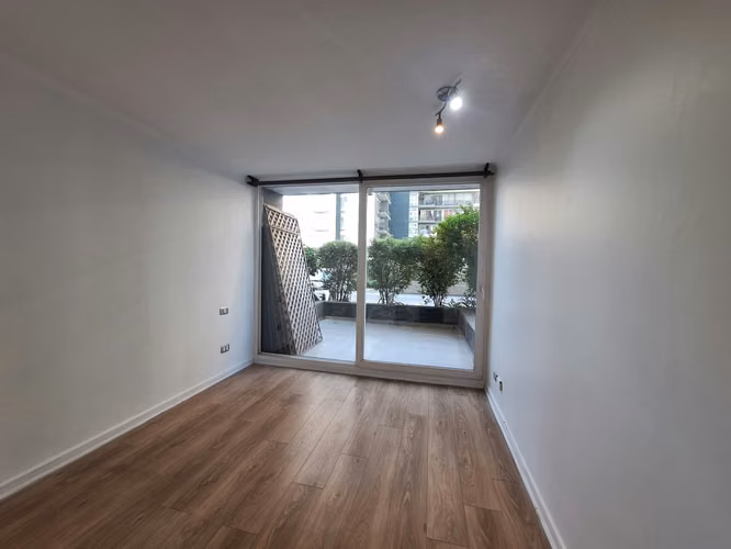 SE VENDE AMPLIO DEPARTAMENTO EN MACUL
