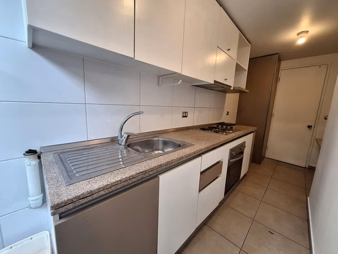 SE VENDE AMPLIO DEPARTAMENTO EN MACUL