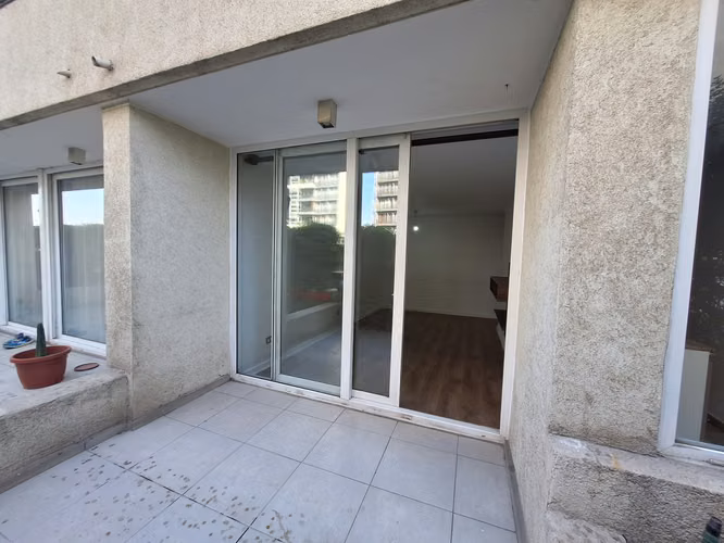 SE VENDE AMPLIO DEPARTAMENTO EN MACUL