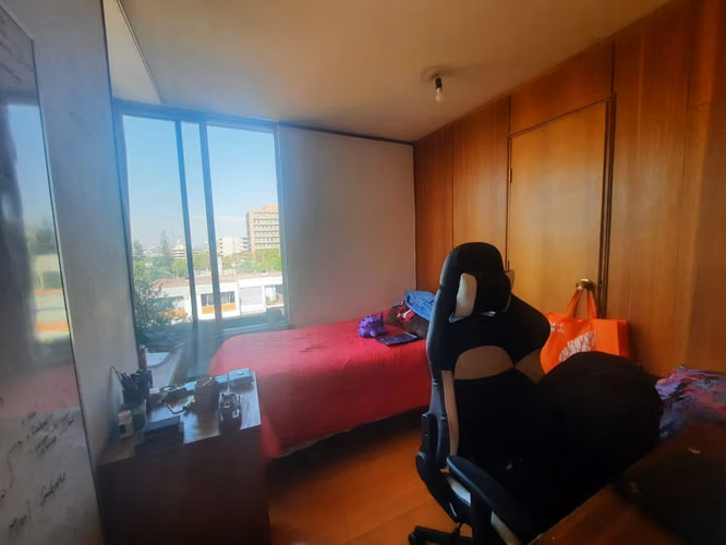 Grace Kelm Vende espacioso depto de 3 dorm y 3 baños, gran terraza 120m2 ,c/est y bodega en Providencia