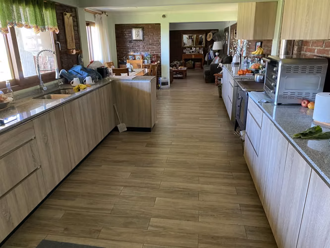 VENDE CASA 4 DORM, 3 BAÑOS, TERRENO 6.0 HA, MELIPILLA