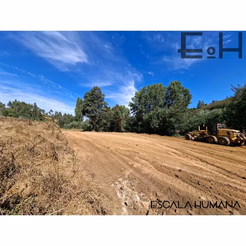 Venta lotes sector semi urbano cercano a Chaimávida
