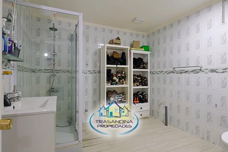 Hermosa Casa En Venta 7 Dor. Piscina. Sector Parque Inglés - Imagen 17