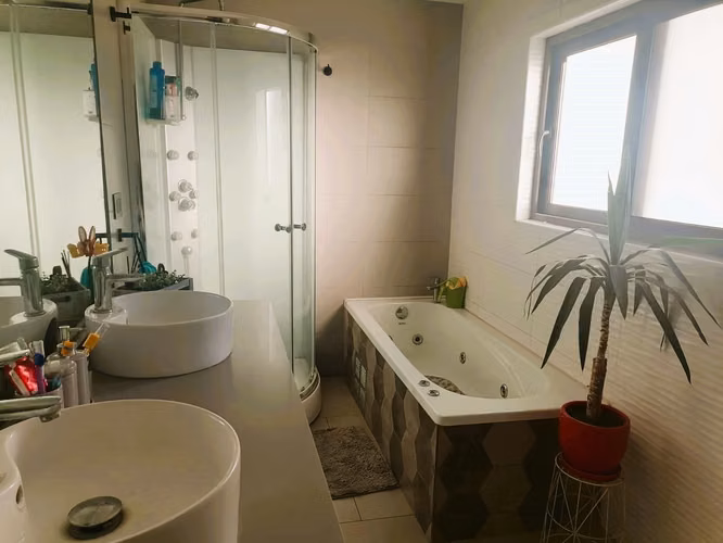 Hermosa Parcela Con Moderna Casa Mediterránea 2021 Hijuela