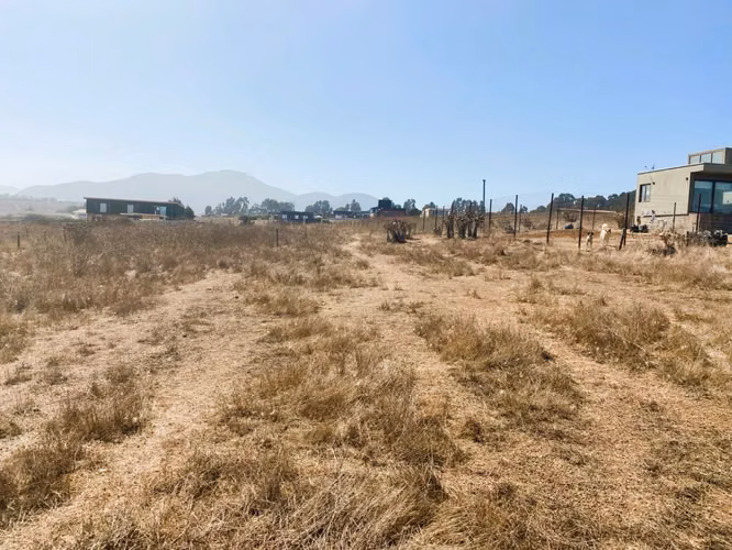 Espectacular terreno de 1000 mts con vista al mar en exclusivo sector Mantagua