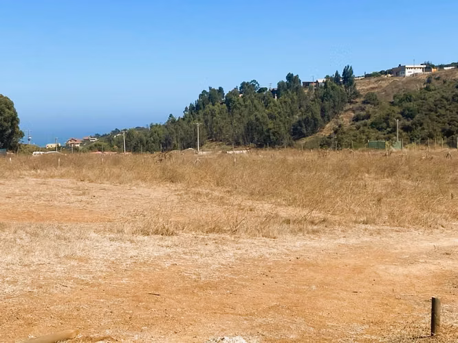 Espectacular terreno de 1000 mts con vista al mar en exclusivo sector Mantagua