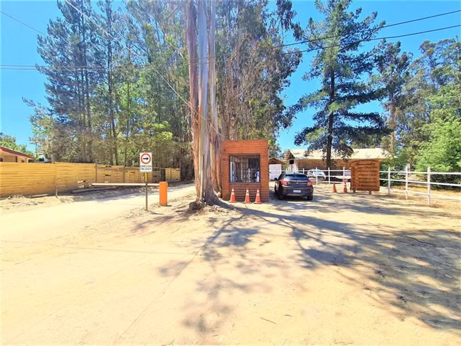 Gran terreno | 11 ha  En El Quisco