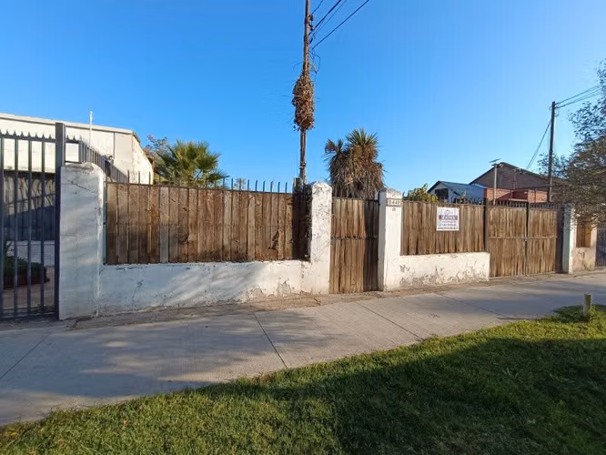 Se vende terreno cercano a metro Lo Ovalle, La Cisterna