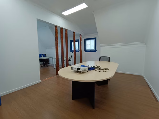 Se Vende Oficina-terreno Comercial En Esquina De Providencia