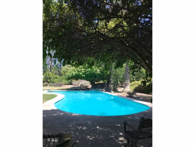 Casa estilo colonial en condominio Los Ciruelos, Lo Pinto, Colina