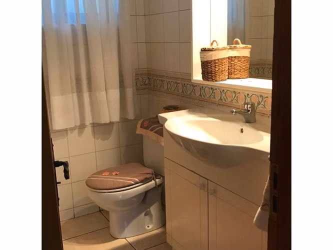 Casa estilo colonial en condominio Los Ciruelos, Lo Pinto, Colina