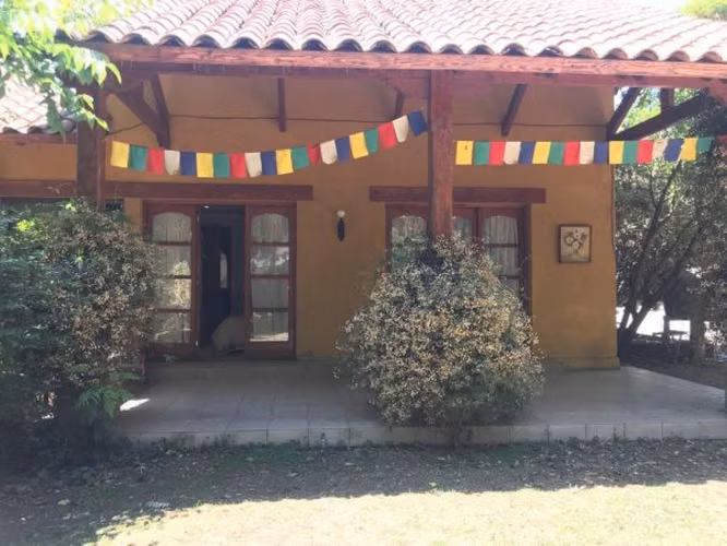 Casa estilo colonial en condominio Los Ciruelos, Lo Pinto, Colina