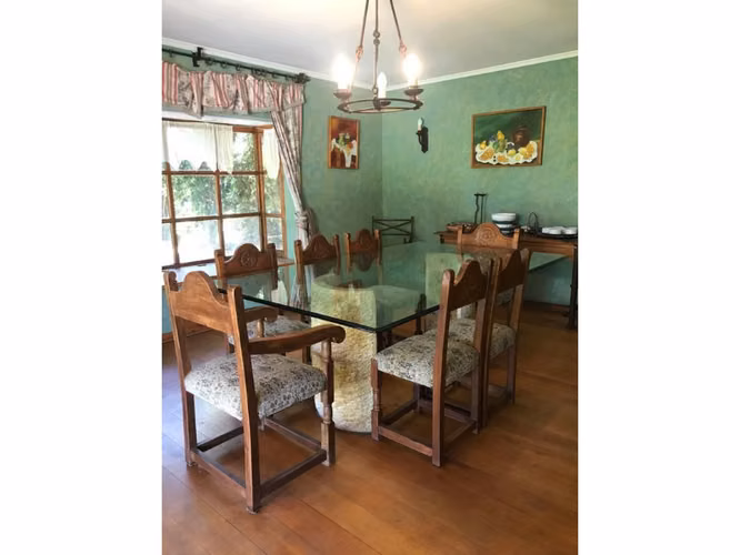 Casa estilo colonial en condominio Los Ciruelos, Lo Pinto, Colina