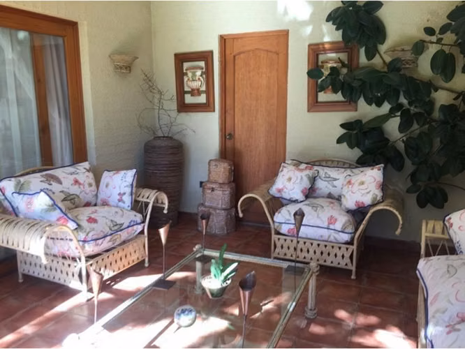 Se vende casa  en barrio residencial en San Felipe