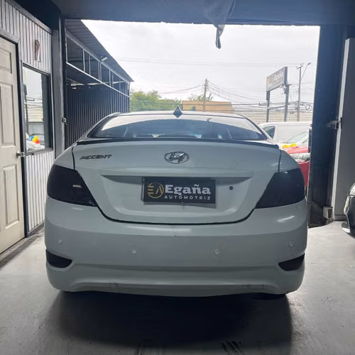 Hyundai Accent RB 2016 - Imagen 2