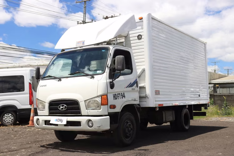 CAMION HYUNDAI HD65 PARA 5000KG CON EQUIPO DE FRIO AL DIA FACTURABLE