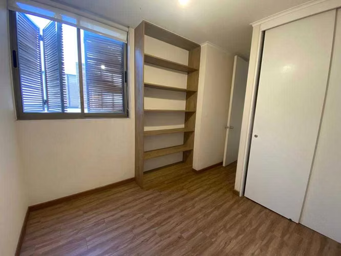 HERMOSO TOWN HOUSE EN BARRIO YUNGAY (139023)