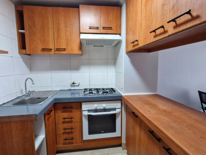 Grace Kelm Vende Depto IMPECABLE de 42 m2/ 1 dorm en suite C/bod en Santiago