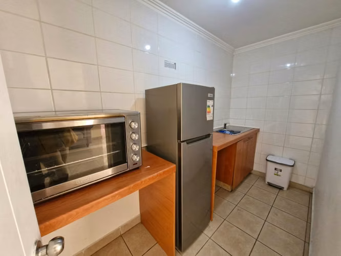 Grace Kelm Vende Depto IMPECABLE de 42 m2/ 1 dorm en suite C/bod en Santiago